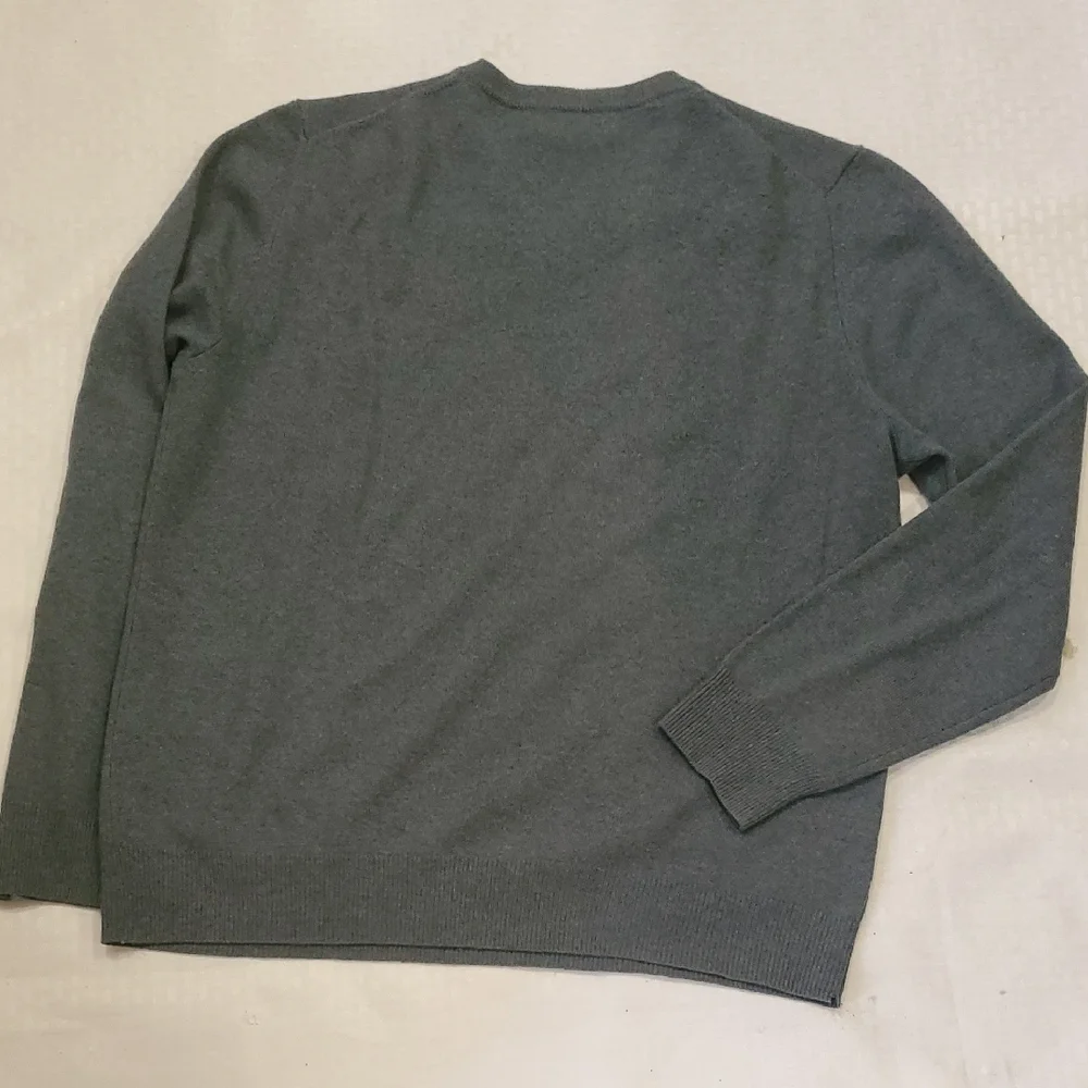 Club Room Men's Blue-Green Grey V-Neck Cashmere Sweater - Picture 8 of 9
